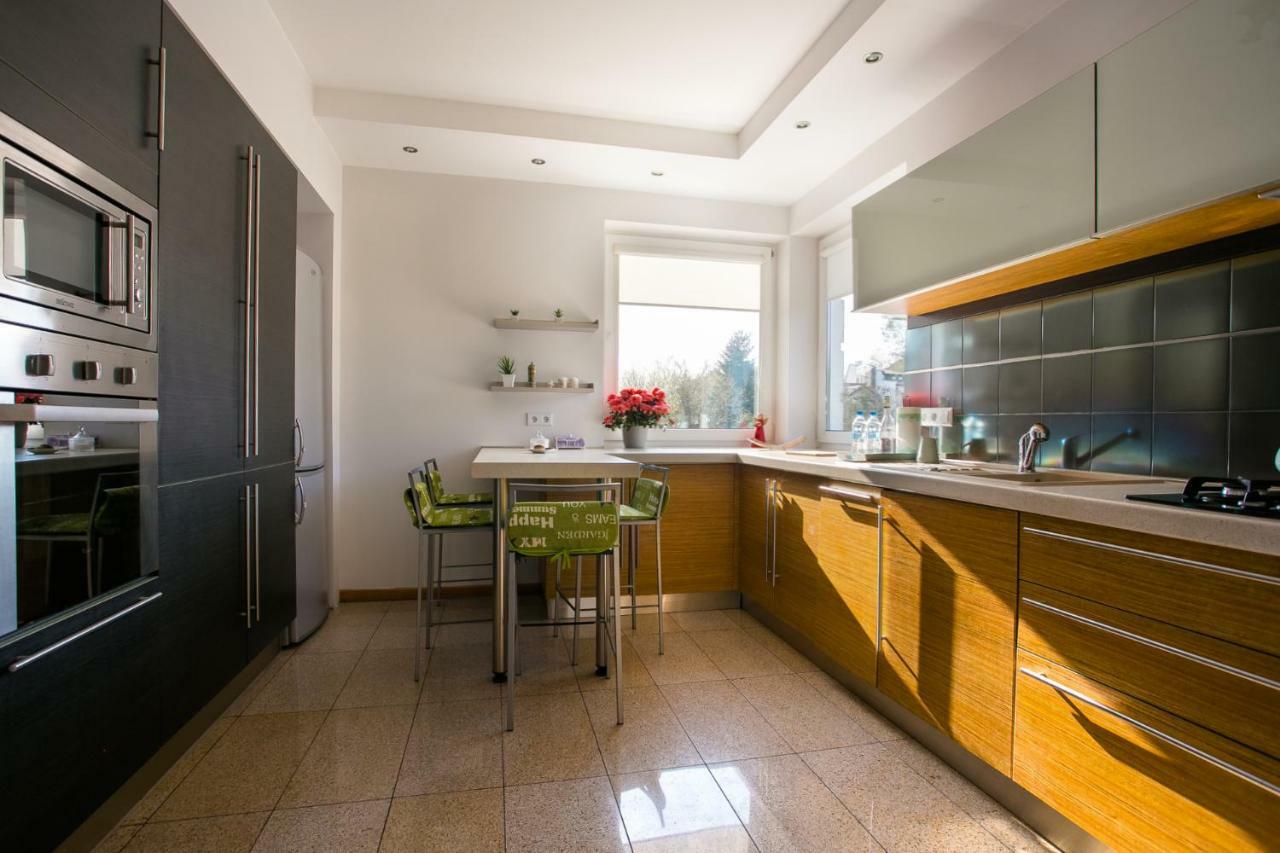 Appartement Pokoje Beskidzka à Lublin Extérieur photo