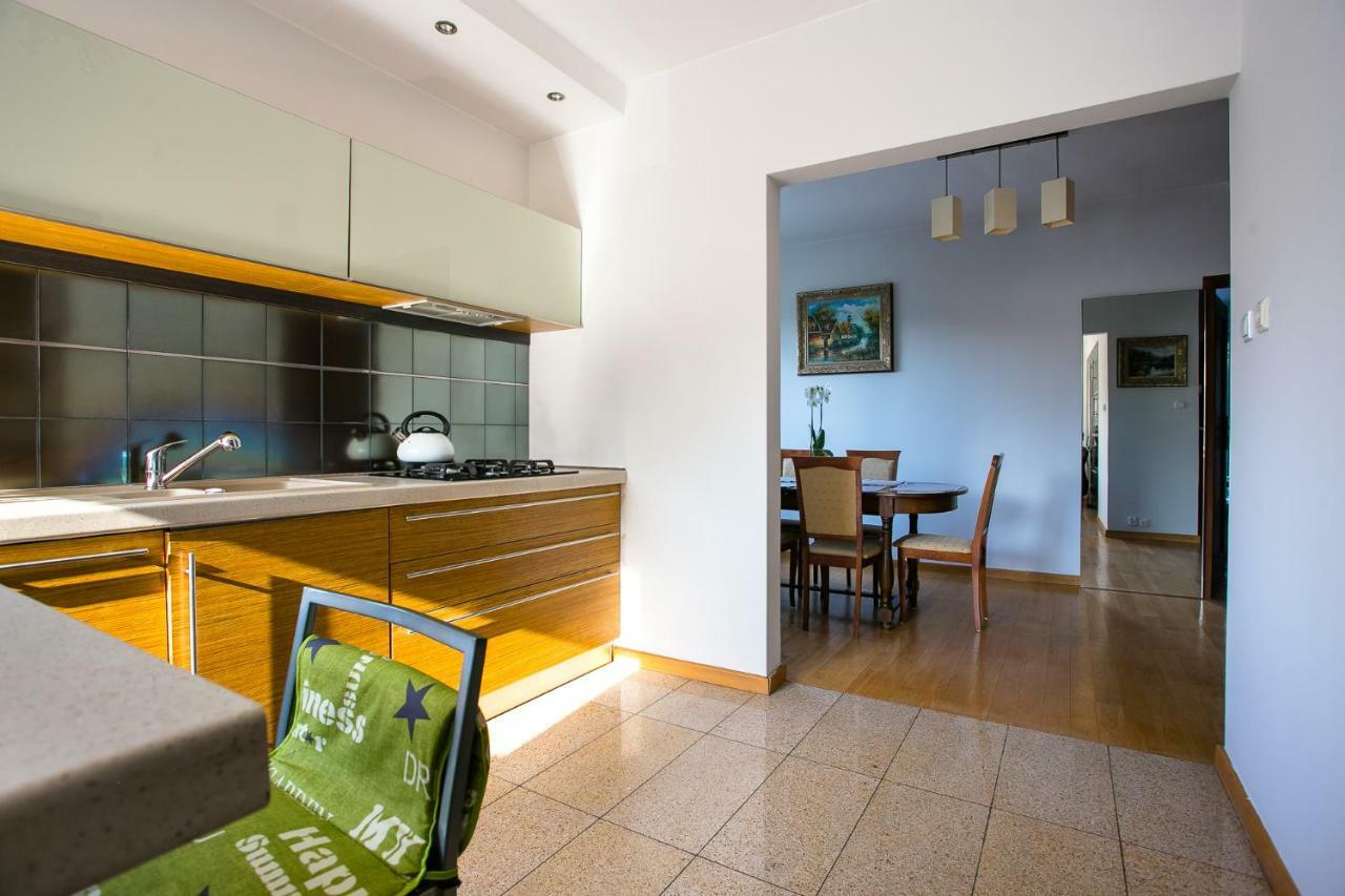 Appartement Pokoje Beskidzka à Lublin Extérieur photo